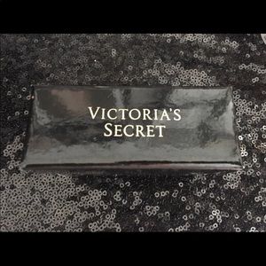 Victoria's Secret Jewelry - Victoria’s Secret Angel wings bracelet Victoria's Secret Jewelry - Victoria’s Secret Angel wings bracelet